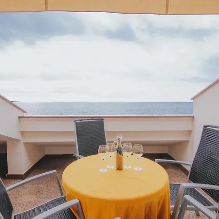 Beachfront Apartments Tolo With Pool Novalja Room photo