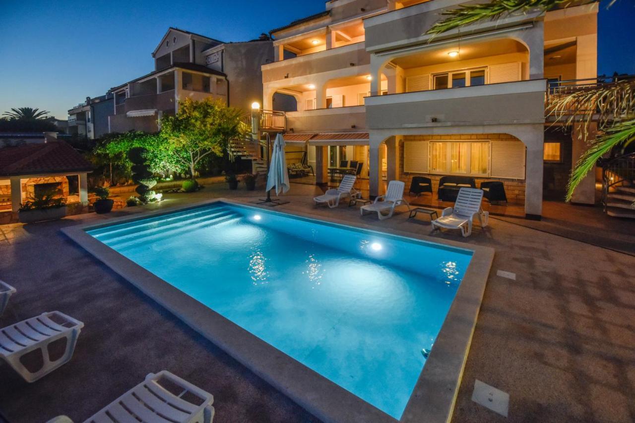 Beachfront Tolo With Pool